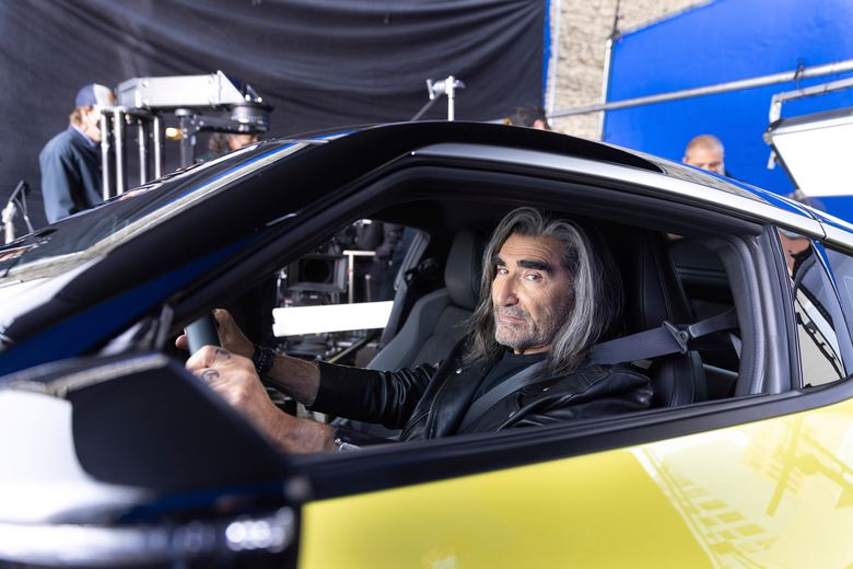 Sofi Commercial Actor 2023 60 Photos - Moonagedaydream.film