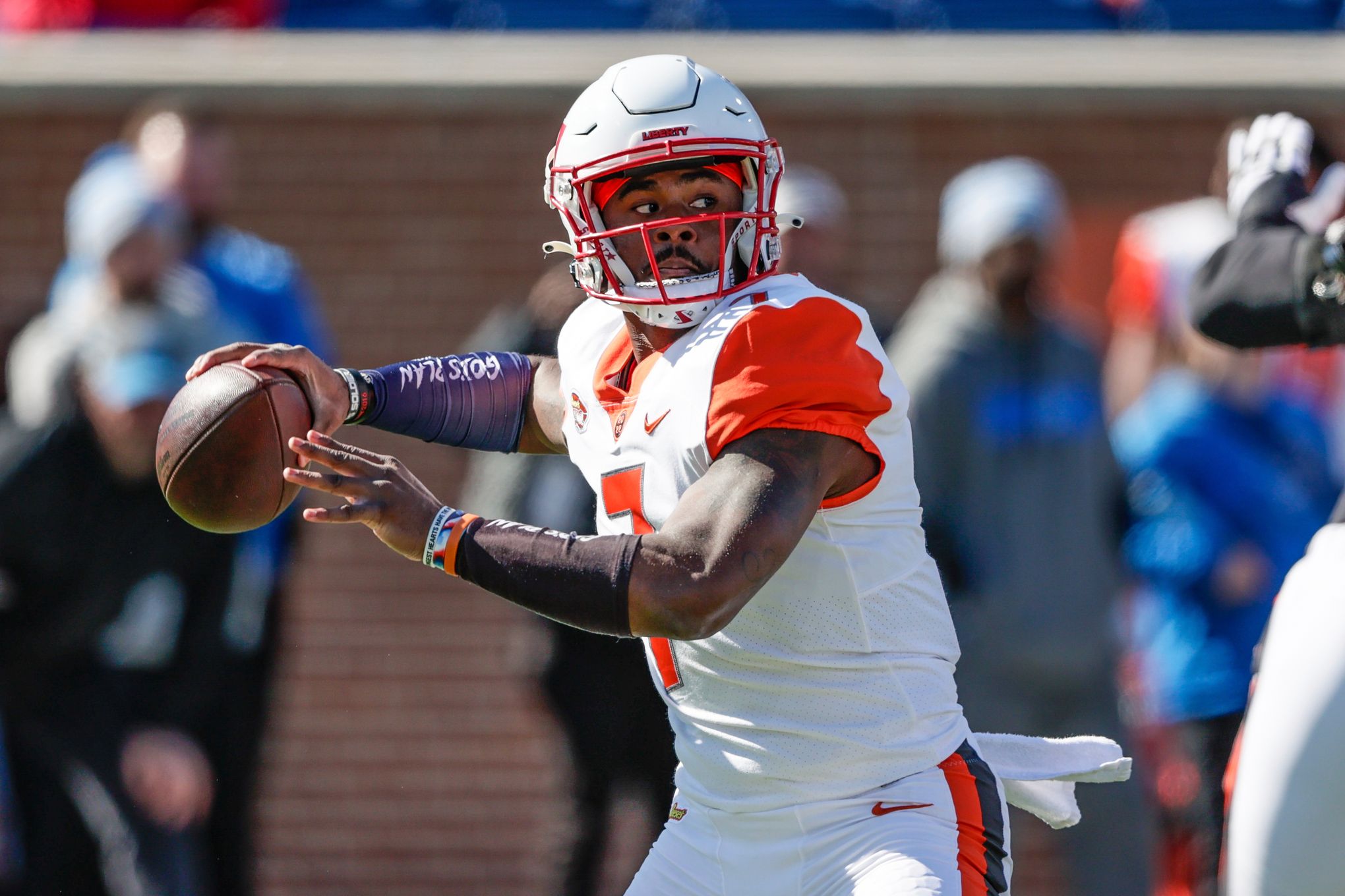 Desmond Ridder, Kenny Pickett help lead National team to 20-10 Senior Bowl  win - The Boston Globe