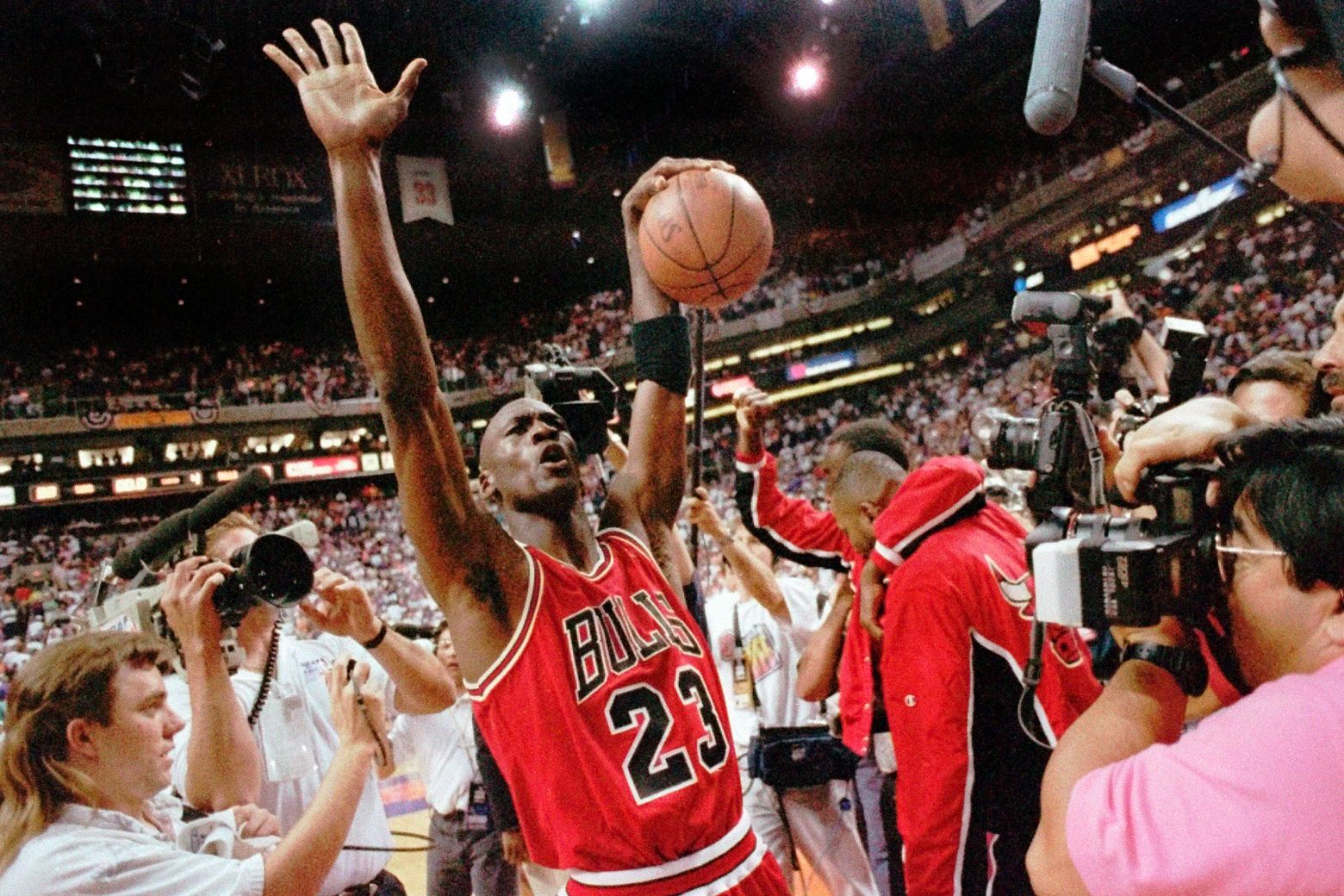 Michael Jordan timeline: 123 key moments in the life and career