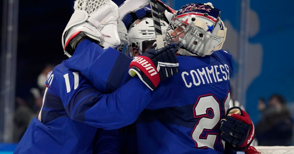 US men’s hockey team in tune on and off ice at Olympics | The Seattle Times