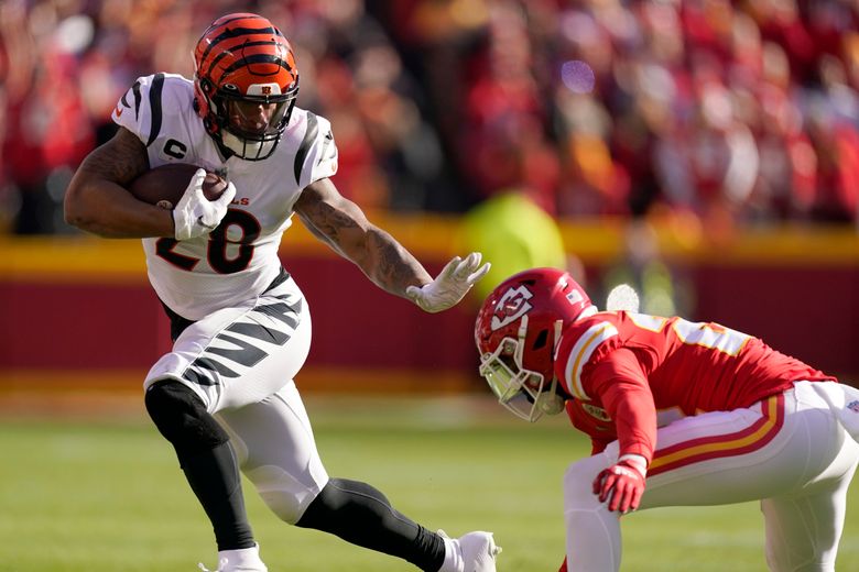 How Bengals' O-Line Helped Joe Burrow and Joe Mixon in Win Over