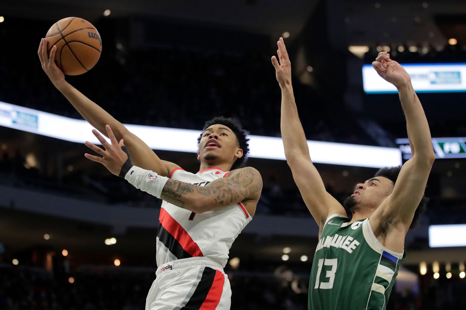 Simons scores 31, Portland beats Giannis-less Bucks 122-107 – The Seattle Times