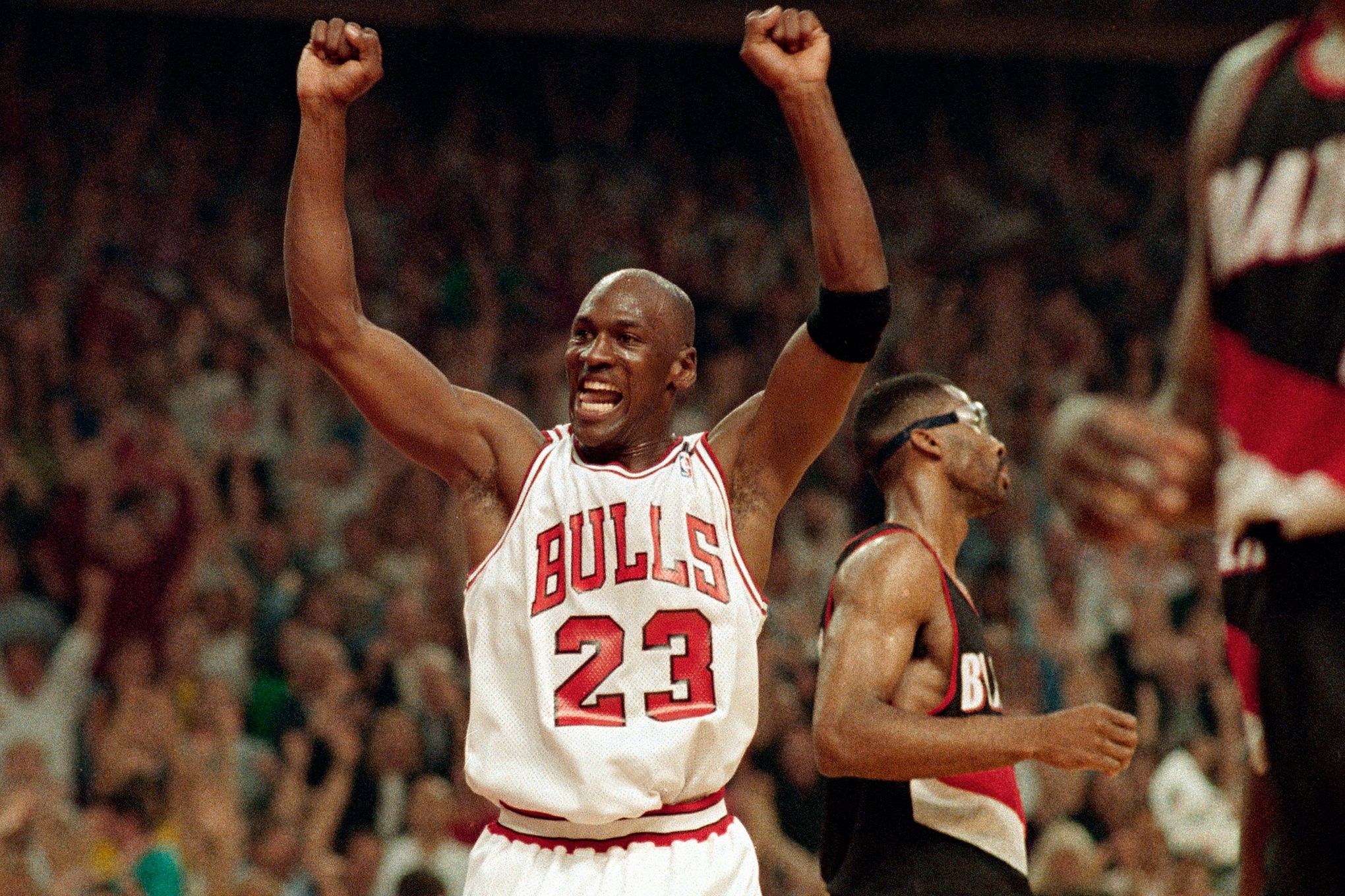 Top Moments: Bulls set NBA record with 72-win season