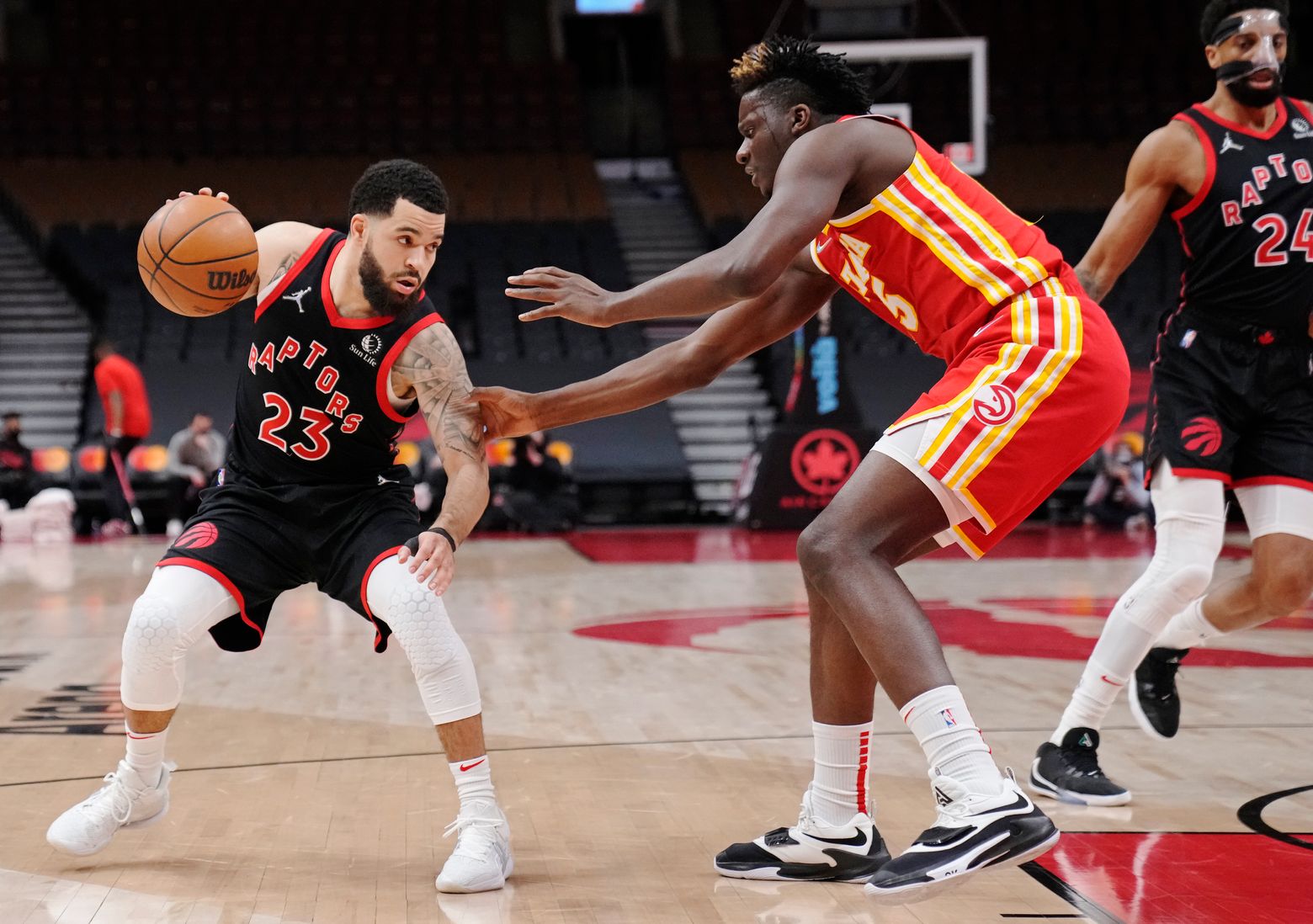 Young Has 43 Points, Hawks End Suns' 11-game Winning Streak - Bloomberg