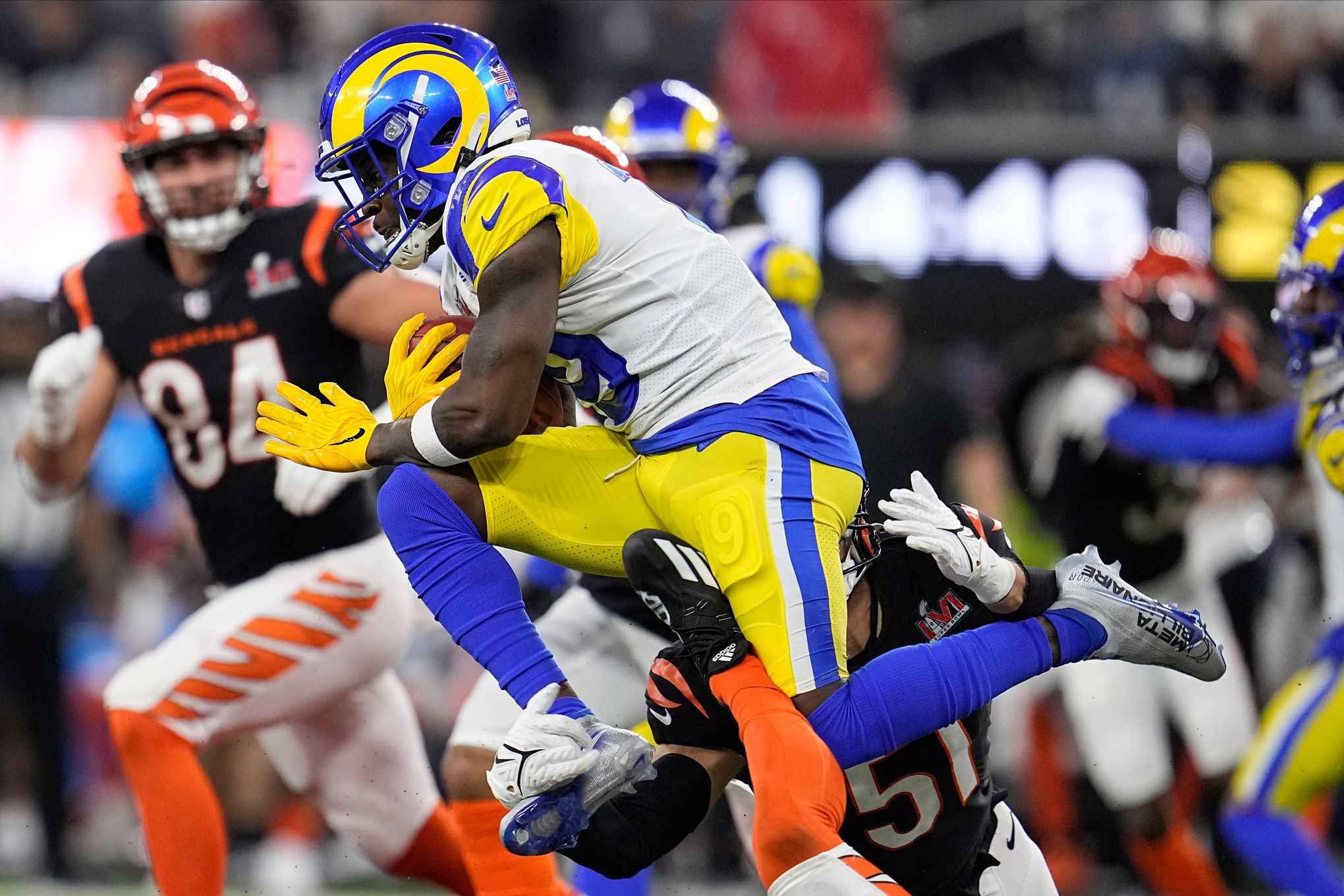 AP PHOTOS: Thrills – and agony – as Rams win Super Bowl