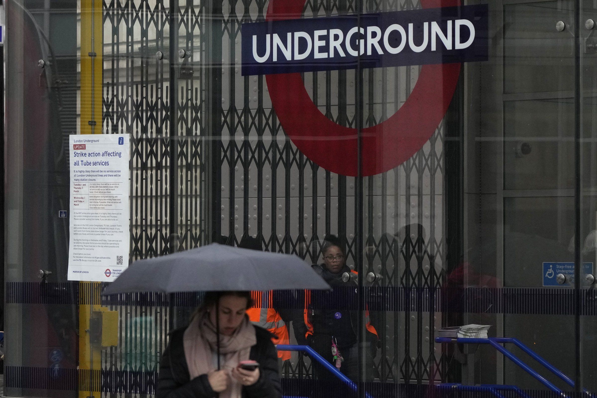 London s Underground hit by a strike The Seattle Times