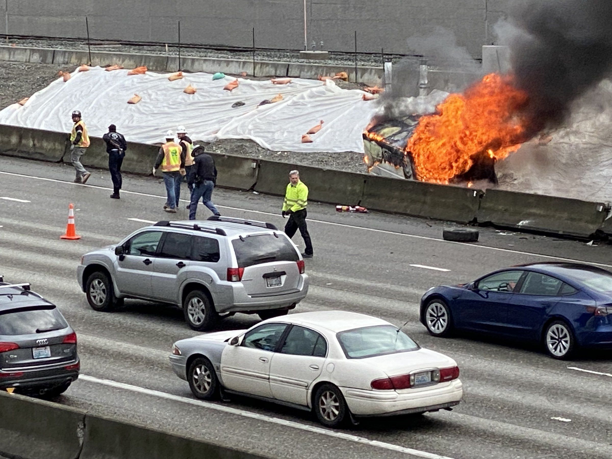 All lanes of northbound I 5 near Northgate reopen after fiery