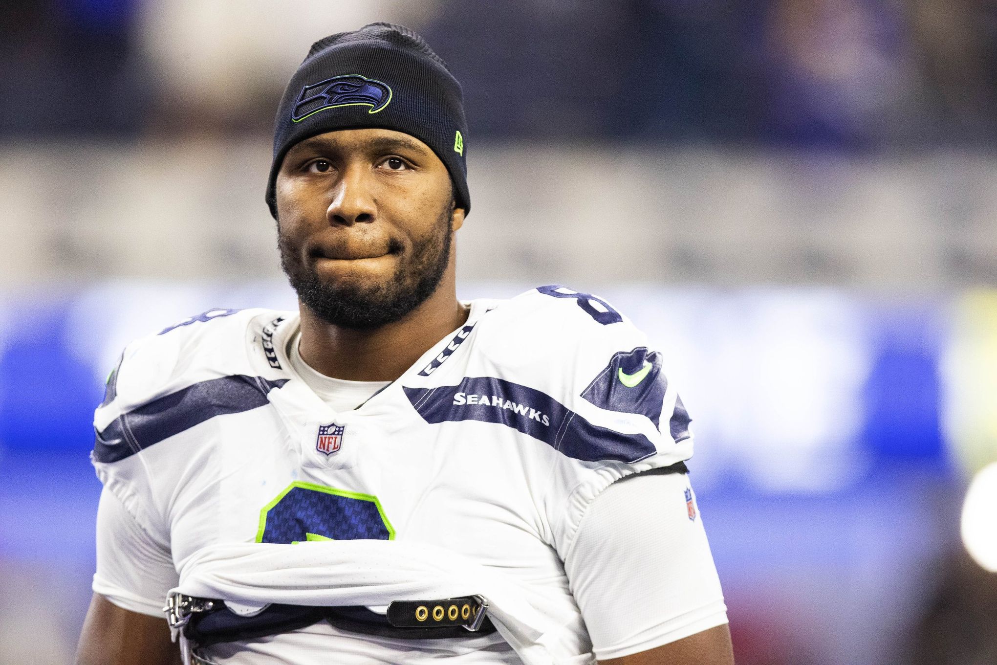 Seahawks beef up pass rush by signing Kerry Hyder, bringing back Benson  Mayowa