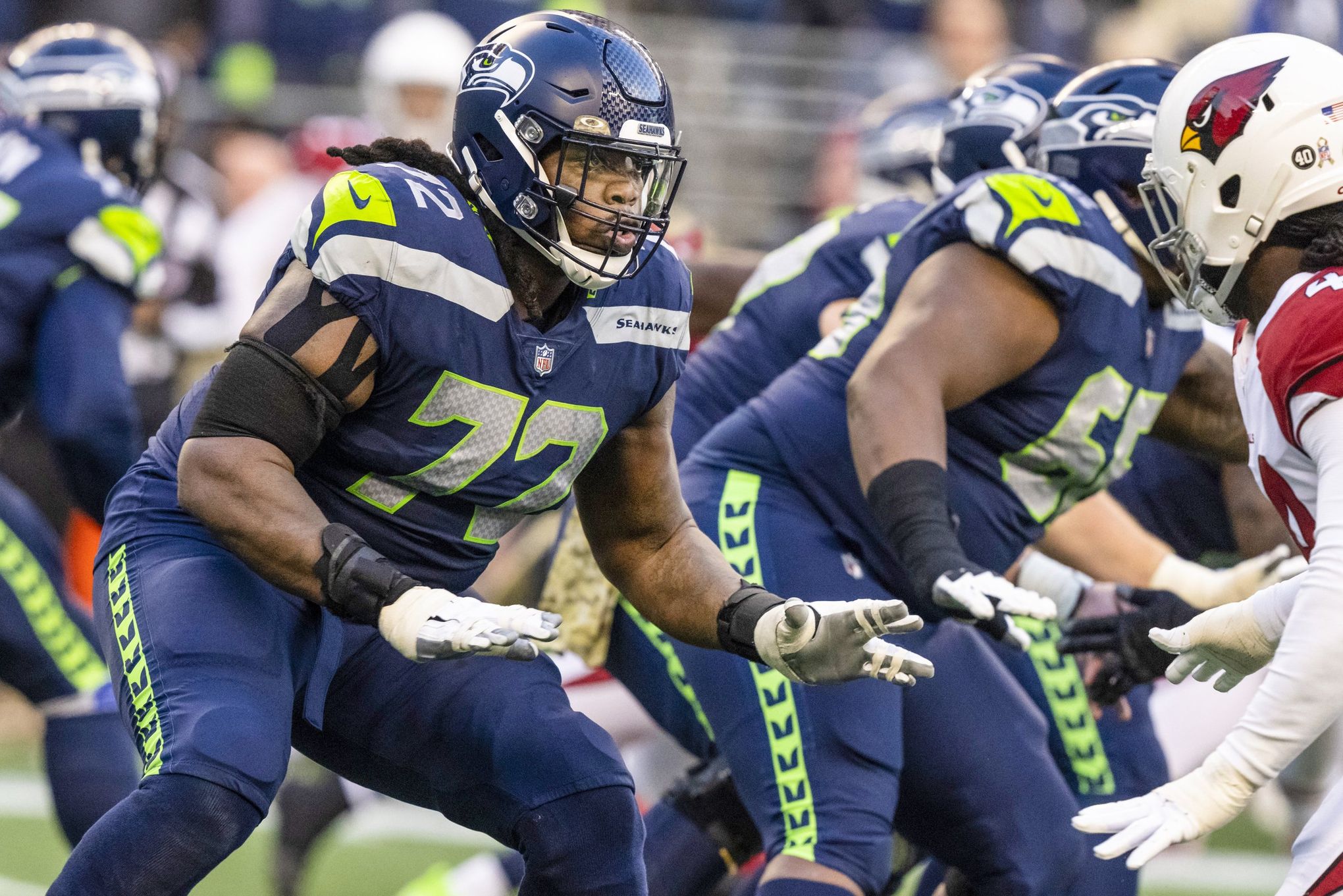 Seahawks News 9/14: Does anyone have a spare offensive tackle