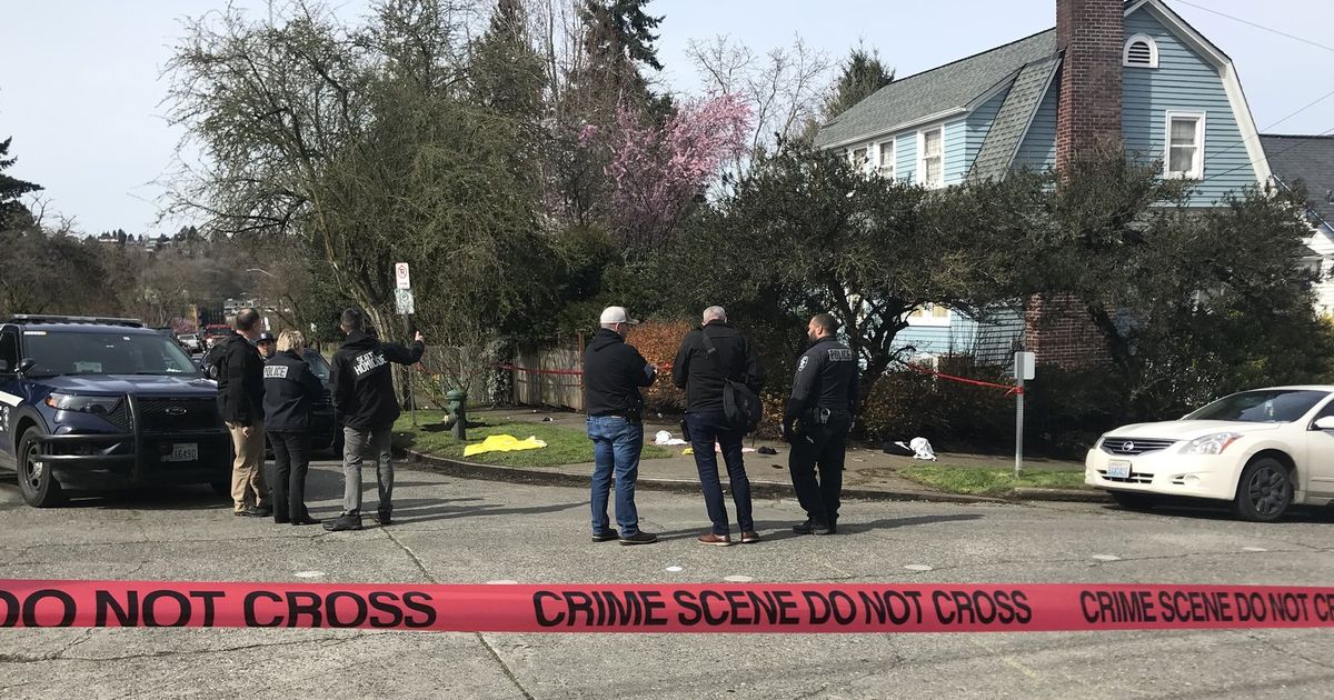 Suspect at large after Columbia City shooting leaves one dead, one