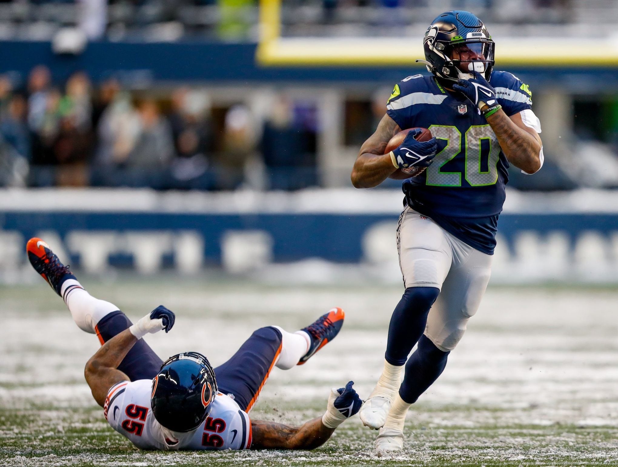 Seattle Seahawks unlikely to pick up the fifth-year option for Rashaad  Penny in 2022: Report 