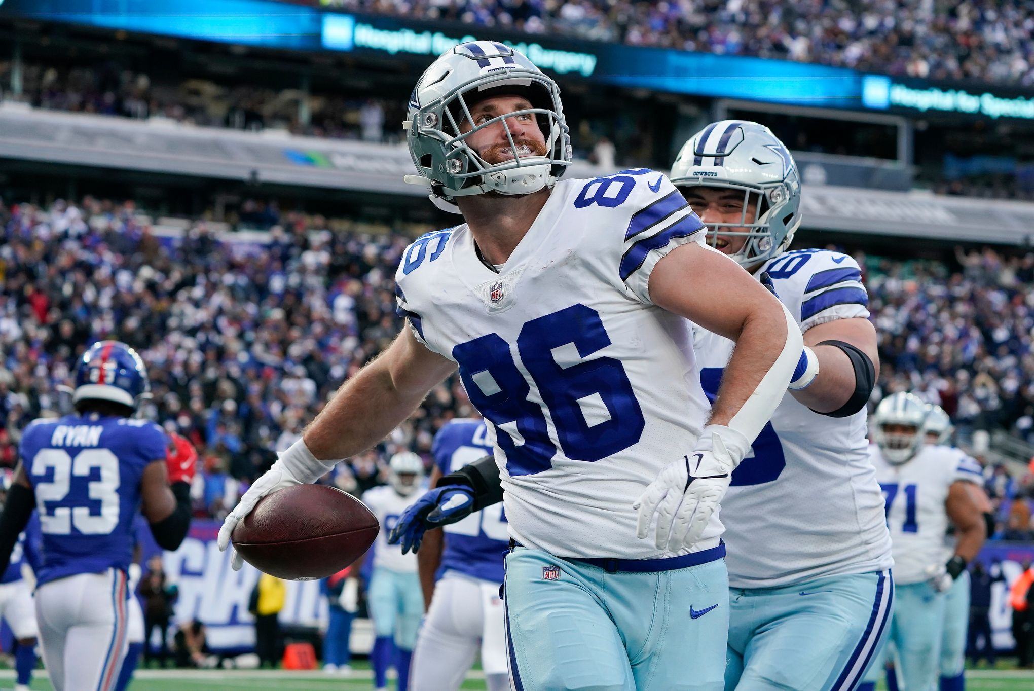 Cowboys' Dalton Schultz has PCL issue in right knee, not expected
