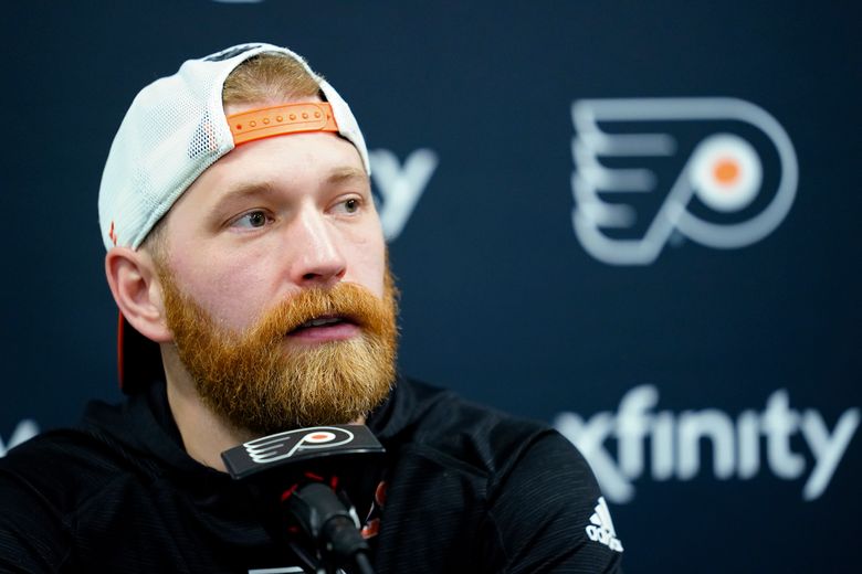Flyers Claude Giroux plays 1,000th game, joins Bobby Clarke as
