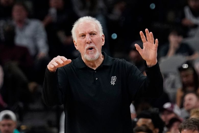 Gregg Popovich pulled up to a San Antonio Spurs fan painting a