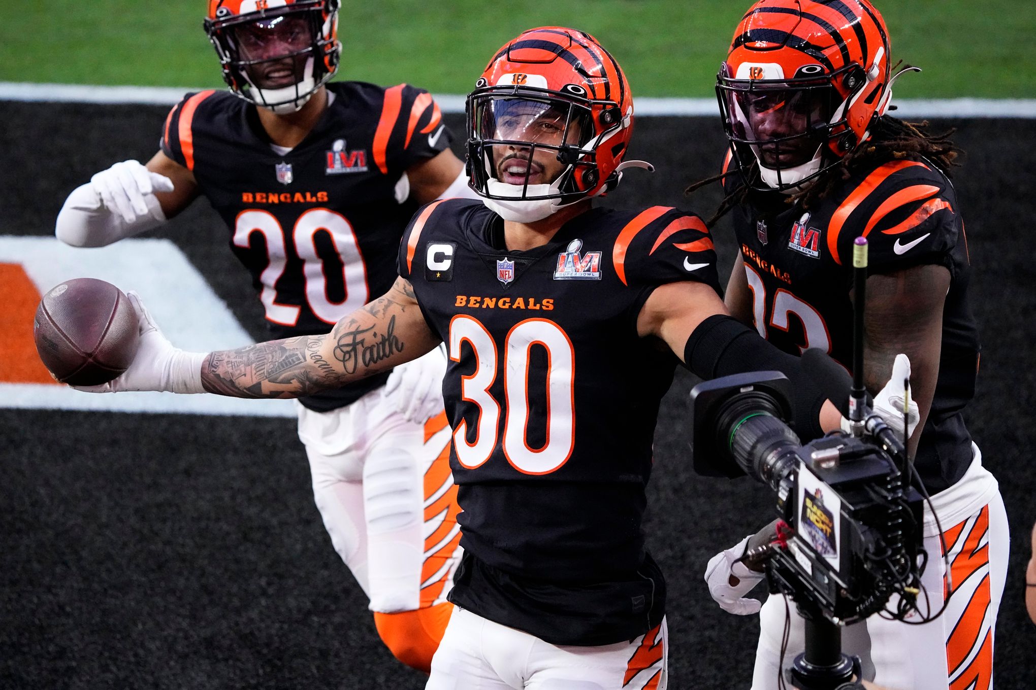 Are the Bengals making a mistake by not extending Jessie Bates now?, NFL  News, Rankings and Statistics