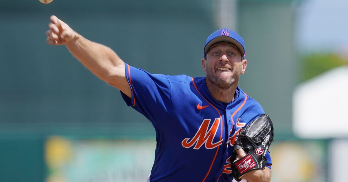 Mets ace Scherzer suffers hammy injury, day after deGrom out | The ...