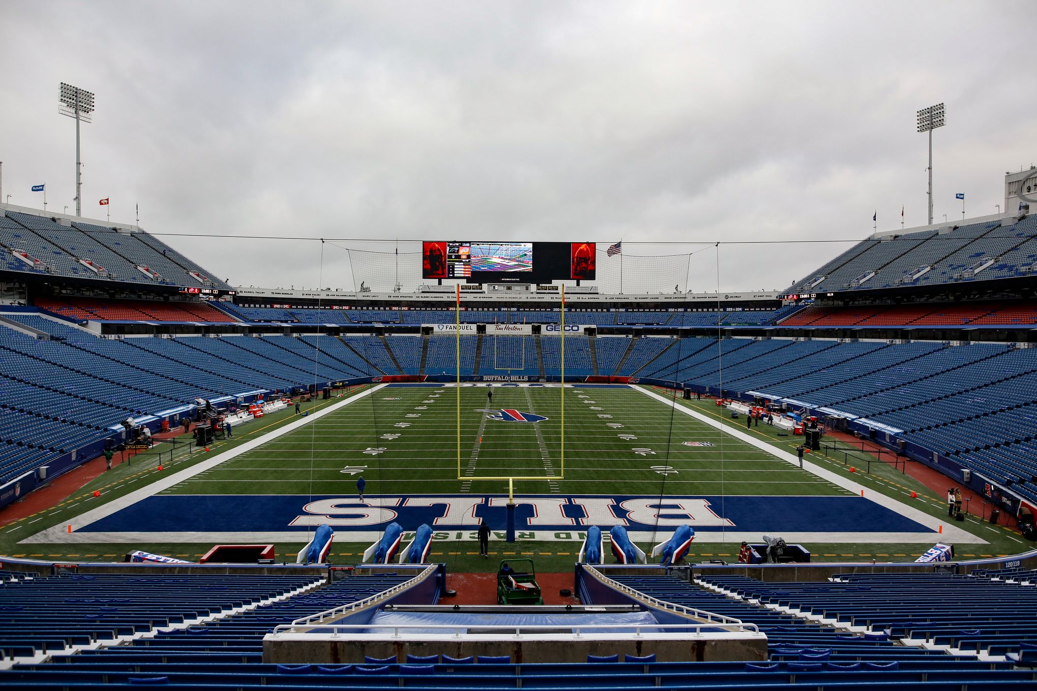 Bills' new stadium deal carries $850 million taxpayer tab, governor says -  The Boston Globe