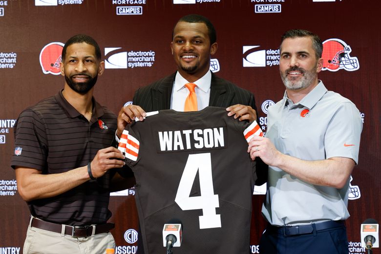 Deshaun Watson reports to Browns for first offseason program