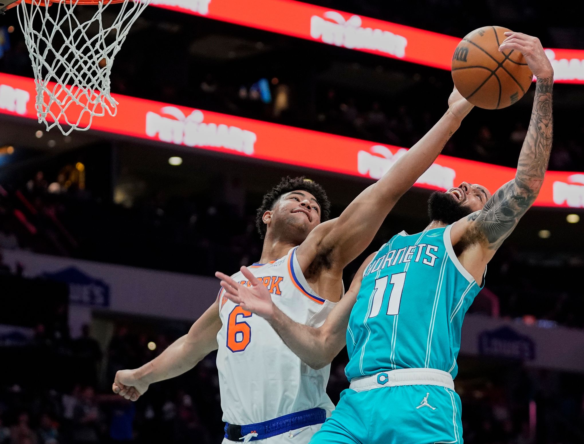 Photos: New York Knicks 121, Charlotte Hornets 106