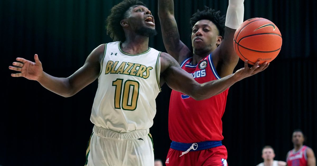 Walker scores 27, UAB beats La. Tech in CUSA title game The Seattle