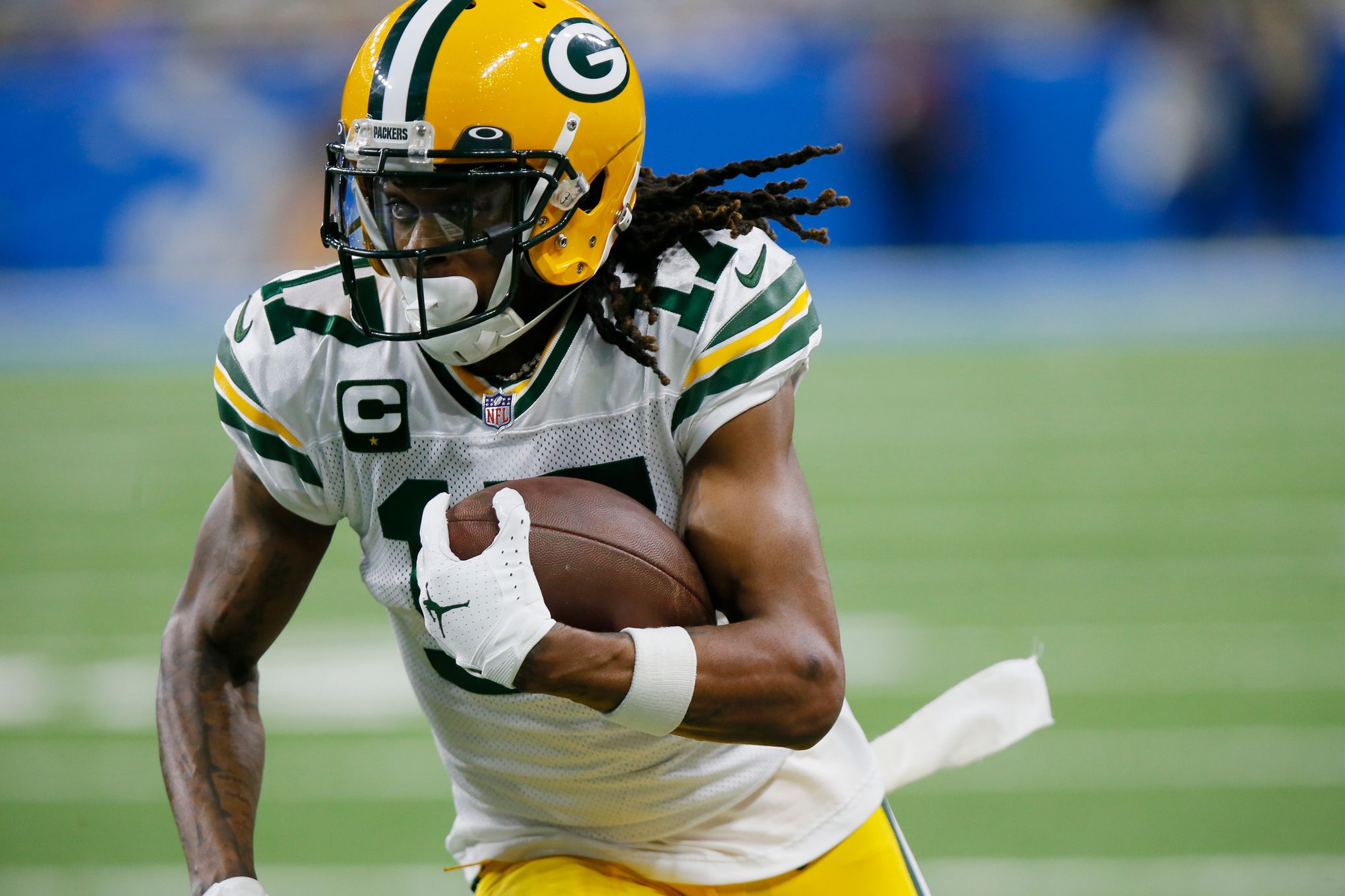 Packers trading Davante Adams to Raiders: report