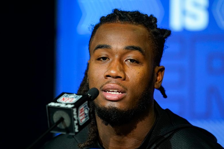 Malik Willis goes viral for giving NFL combine gear to homeless