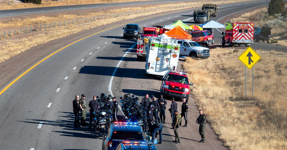 New Mexico officer dies in chase of suspected kidnapper The Seattle Times