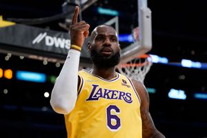 Raptors Rout Lakers in 114-103 Wire-to-Wire Win – NBC Los Angeles