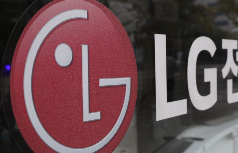 FILE – This Oct. 26, 2017 file photo shows the corporate logo of LG Electronics in Goyang, South Korea.  U.S. safety regulators have opened an investigation into electric and hybrid vehicle batteries, Tuesday, April 5, 2022,  after seven automakers issued recalls for defects that can cause fires or stalling. The National Highway Traffic Safety Administration says the probe covers more than 138,000 vehicles with batteries made by LG Energy Solution of South Korea.(AP Photo/Lee Jin-man, File) NYBZ203 NYBZ203