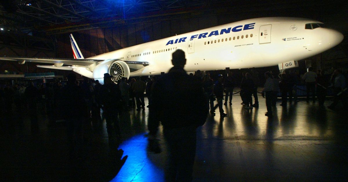 Confusion over the controls: Update on the Air France 777 approach incident  - AeroTime
