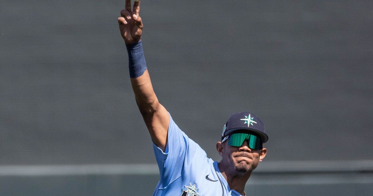 Are these young Mariners outfielders fast and furious? Or in over their  heads?