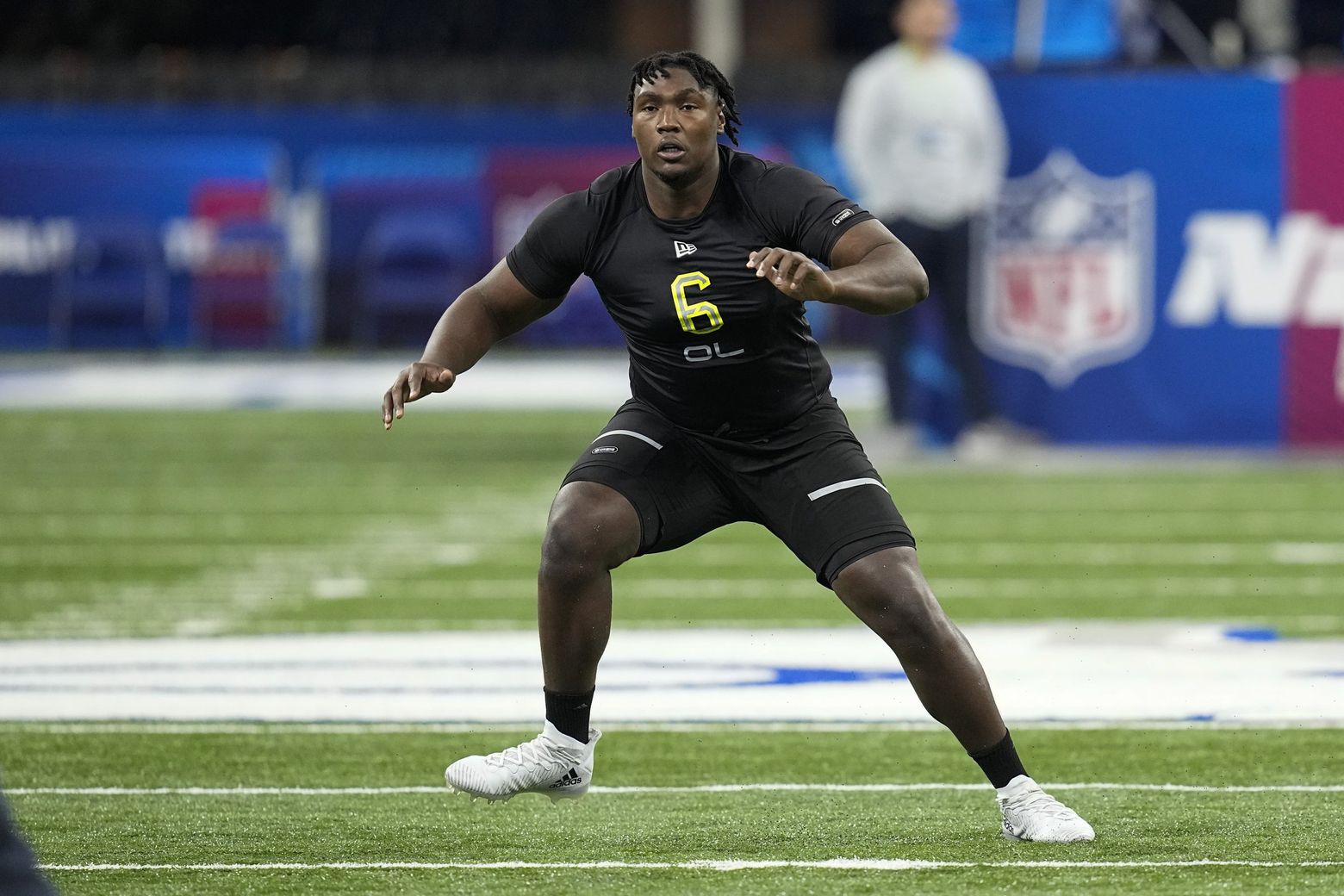 Seahawks mock draft: Bob Condotta predicts each of Seattle's picks