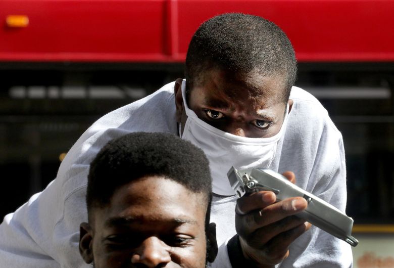 Seattle street barber gives out more than just free haircuts | The Seattle  Times