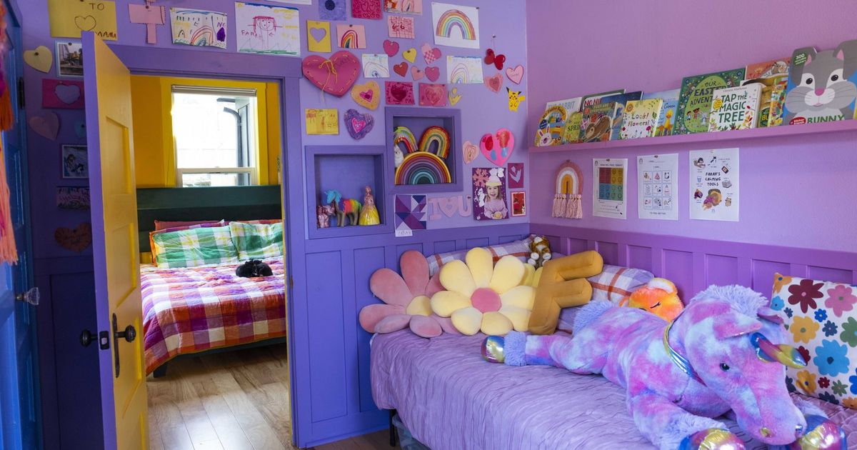 To design this ‘rainbow house,’ mom let the kid call the shots