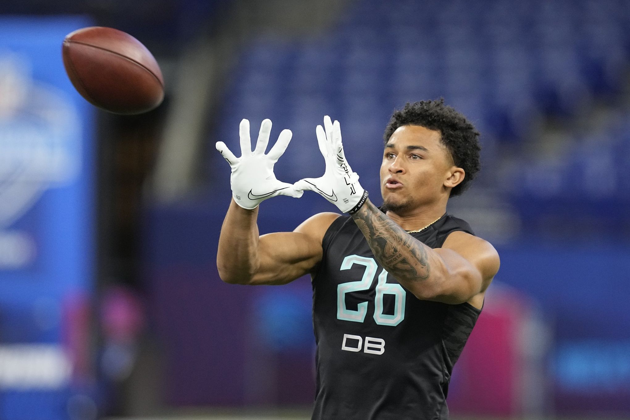 Chargers 2022 Draft profile: UW CB Trent McDuffie - Bolts From The