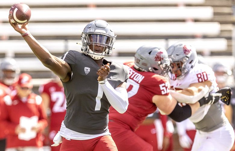 Washington State quarterback Cameron Ward throws a pass in the first quarter during the school’s NCAA college football spring game, Saturday, April 23, 2022, in Pullman, Wash. (August Frank/Lewiston Tribune via AP) IDLEW901 IDLEW901