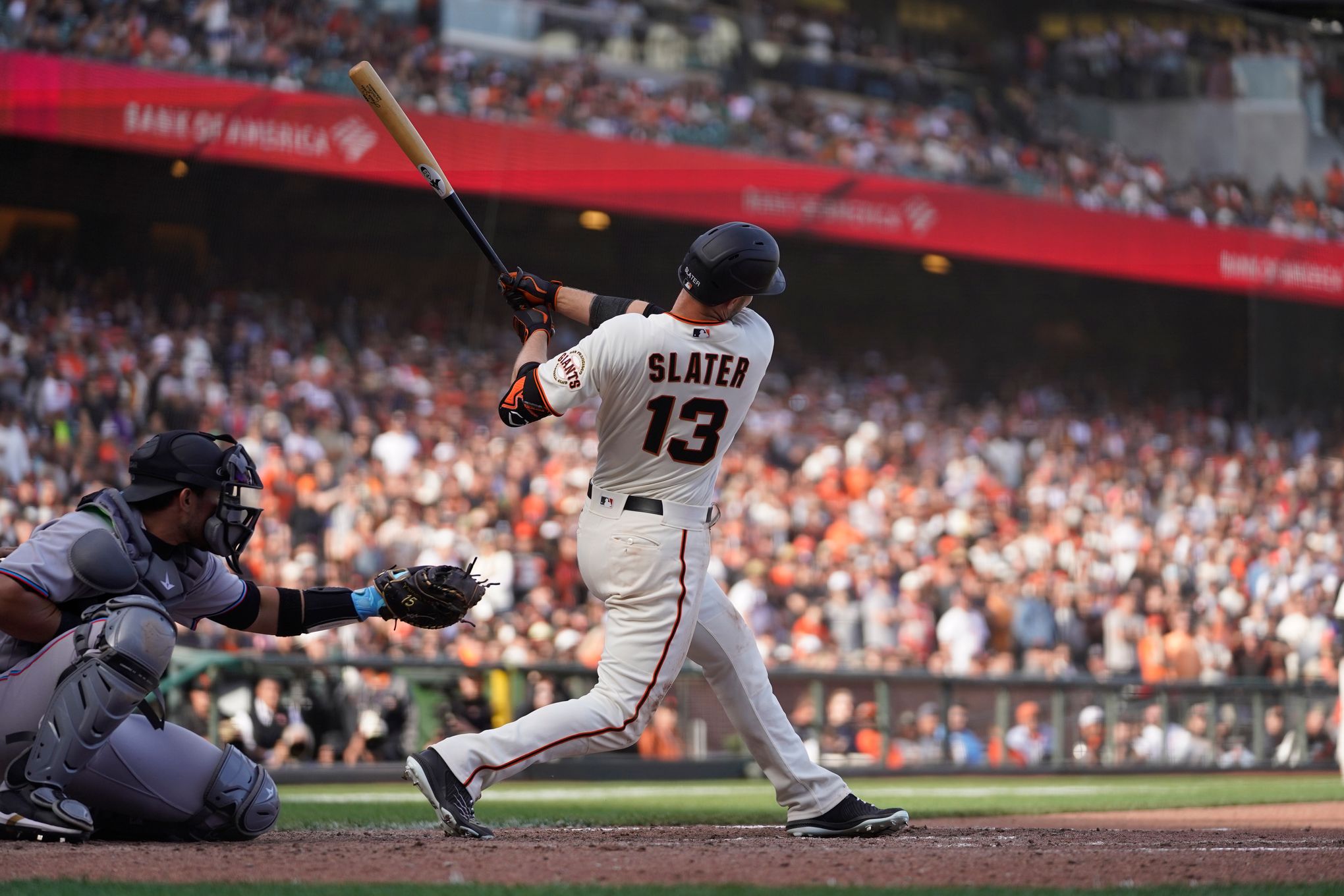 Austin Slater's double in 10th lifts Giants past Marlins 6-5