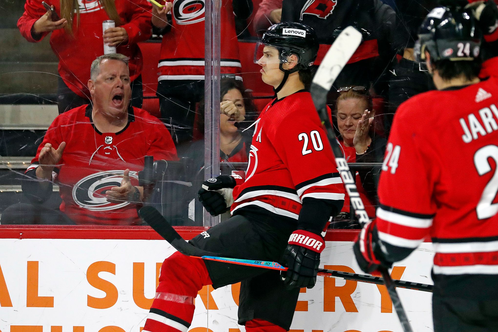 The longer the Hurricanes' road playoff losing streak gets, the