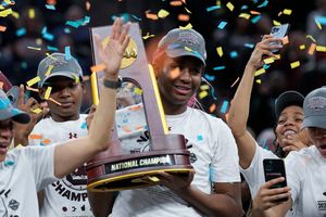 Staley leads South Carolina over UConn for second NCAA title,  KSEE24
