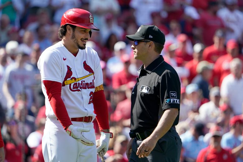 Pete Alonso tackled by coach during wild brawl at Mets-Cardinals