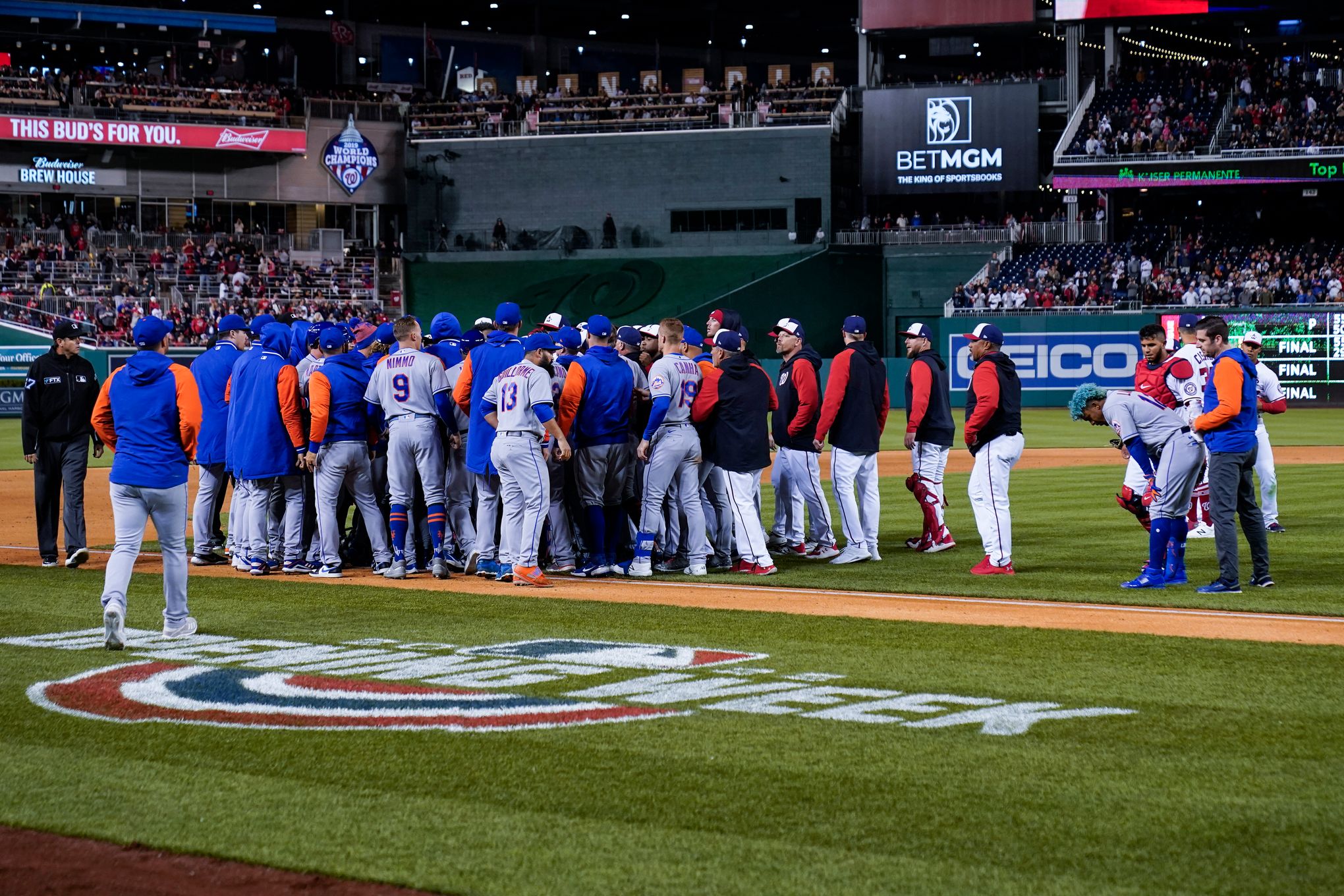 Mets' Francisco Lindor exits vs. Nationals after hit in helmet; benches  clear after 3 HBPs - The Athletic