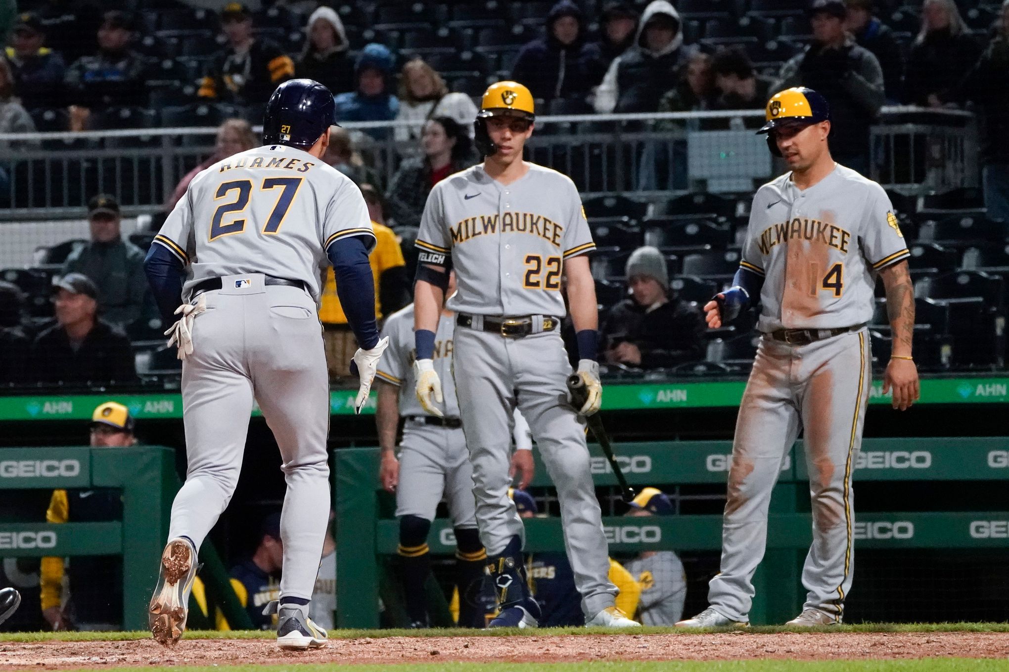 Willy Adames hits 2 homers, accounts for 7 RBIs as Brewers beat Pirates