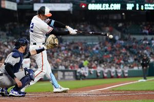 Ramón Urías' walk-off walk lifts Orioles over Yankees, 2-1, in 11 innings