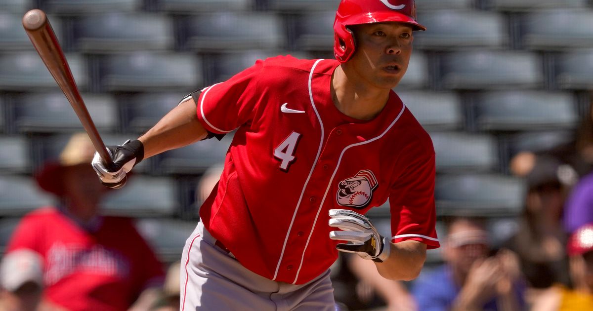 Reds tell OF Akiyama he won't make opening day roster