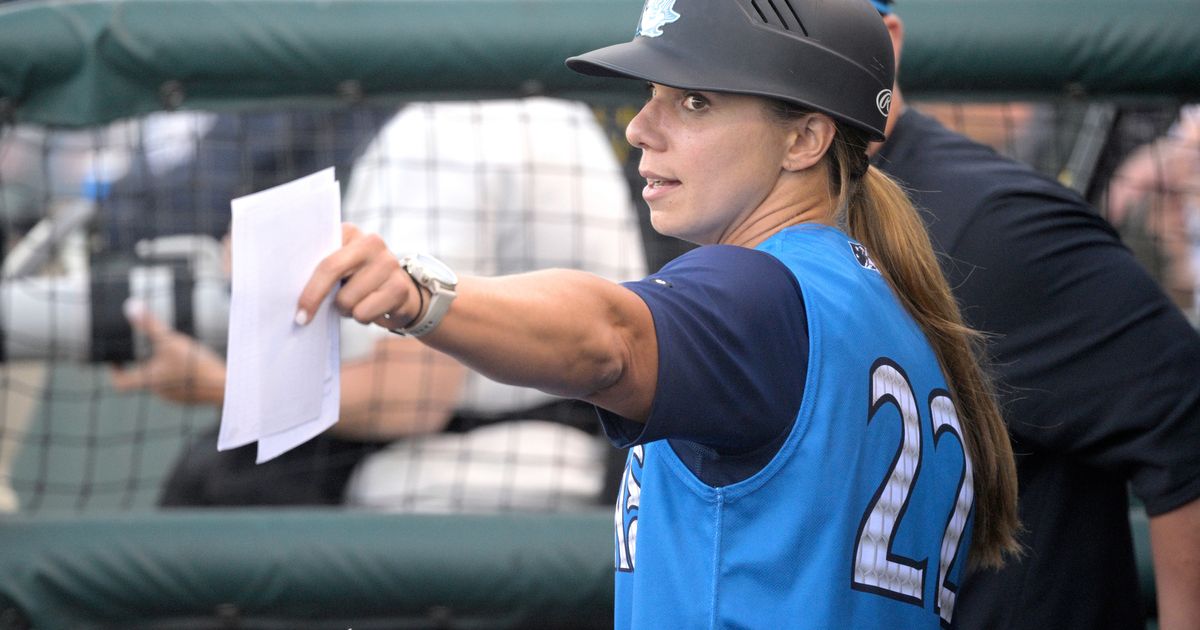 Rachel Balkovec cheered, wins debut managing Yanks affiliate - Seattle  Sports