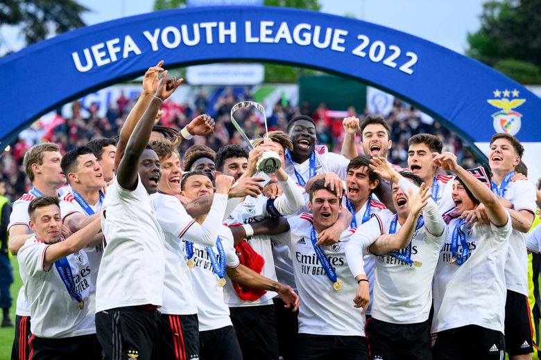 AZ goleia Hajduk e conquista troféu da Youth League, UEFA Youth League