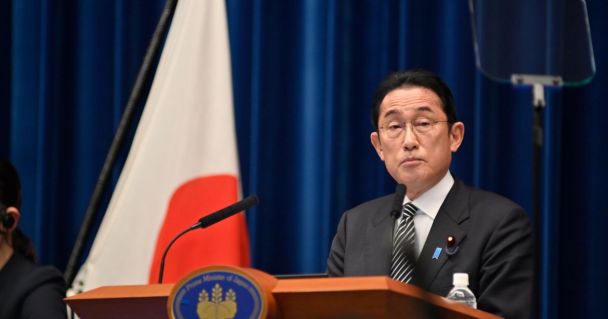 Kishida says Japan, South Korea should quickly improve ties