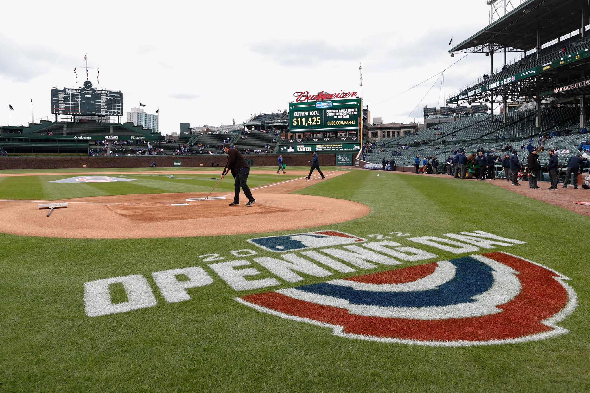 Rays Star Calls Wearing No. 21 on Roberto Clemente Day 'An Honor'