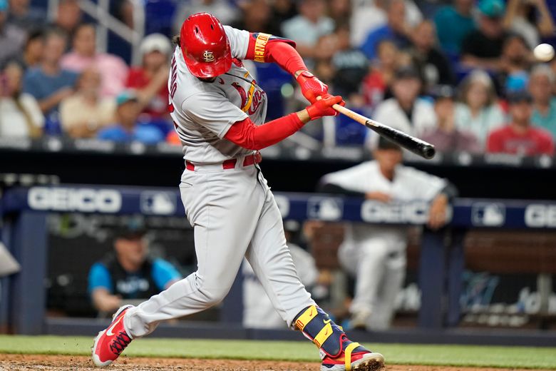 Nolan Arenado hits go-ahead home in Cardinals home opener vs