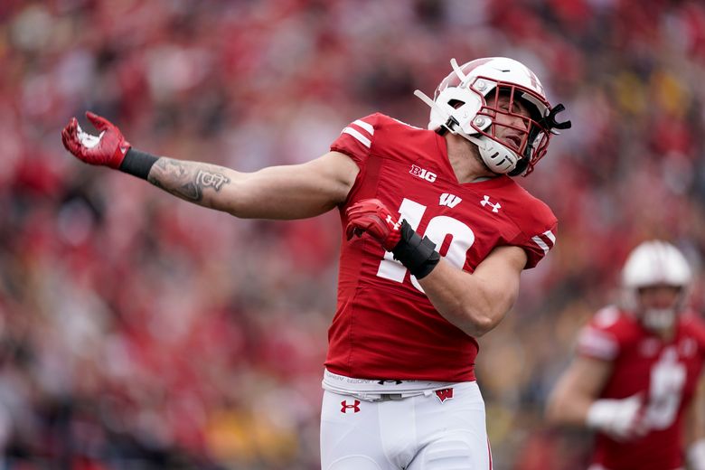 Wisconsin Football on X: Jack Sanborn is. that. dude. … but we already  knew that 